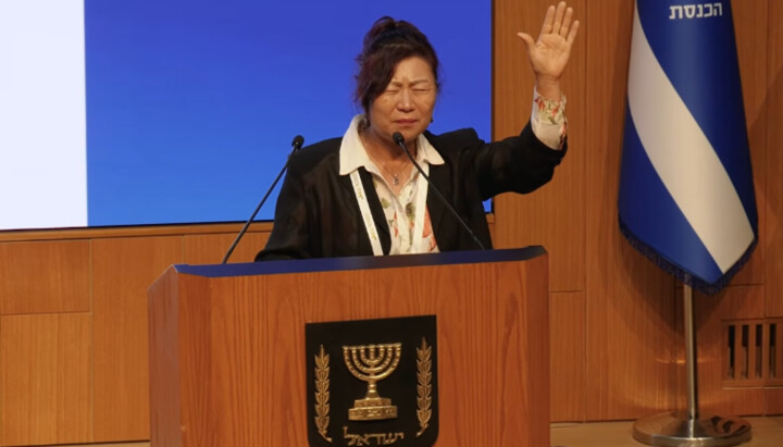 A participant from South Korea at the Jerusalem Prayer Breakfast. Photo: screenshot from the Jerusalem Prayer Breakfast Global YouTube channel