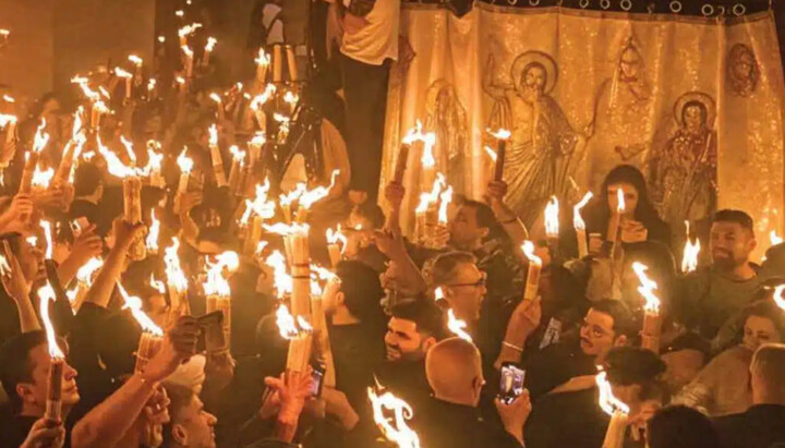 The Descent of the Holy Fire in the Church of the Holy Sepulchre. Photo: rossingcenter