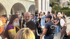Στην Κύπρο η ενθρόνιση του νέου μητρополίτη Πάφου πραγματοποιήθηκε εν μέσω διαμαρτυριών