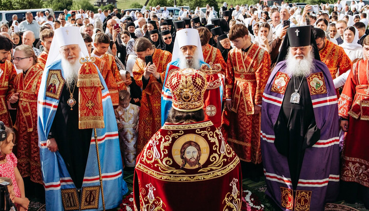 Престольный праздник в Красноильском женском монастыре УПЦ. Фото: Фейсбук верующих Черновицкой епархии