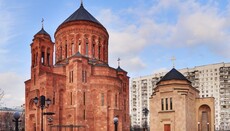 Власти отказались выпускать из Армении российских клириков Армянской церкви