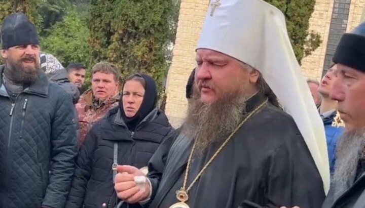 Митрополит Феодосій після побиття радикалами під час захоплення собору в Черкасах 17 жовтня 2024 року. Фото: СПЖ