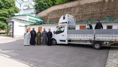 Шепетовская епархия привезла помощь в Святогорскую лавру