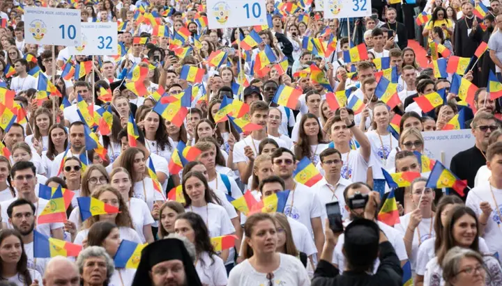 Международная встреча православной молодежи в Бухаресте с участием 2400 человек. Фото: Basilica.ro / Mircea Florescu