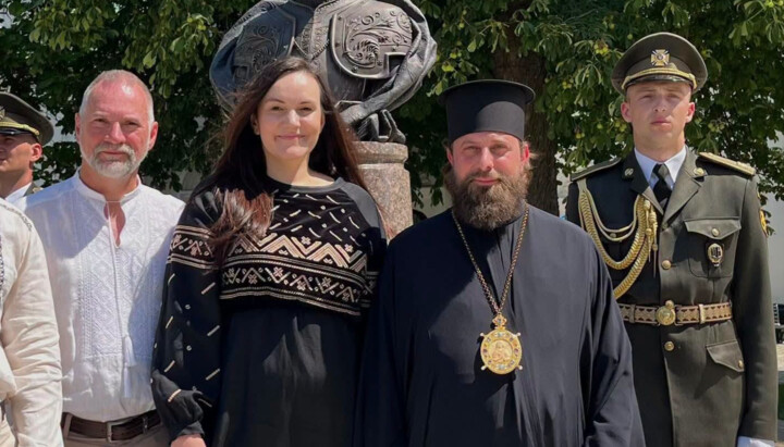 Лотыш с министром культуры Бережной и главой заповедника Остапенко. Фото: Минкульт в Фейсбук