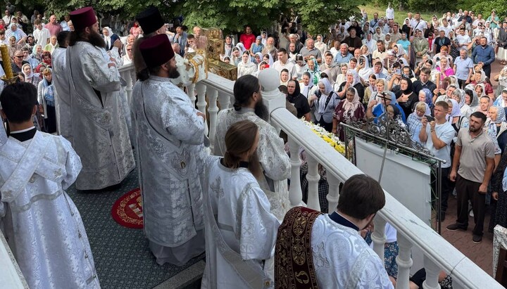 Liturgy at the St. John the Theologian Monastery in the village of Kreshchatyk. Photo: Facebook of the UOC faithful