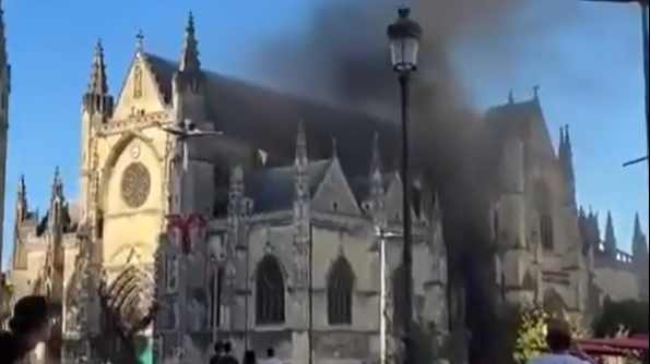 Fire erupts at 14th-century Gothic basilica in Bordeaux