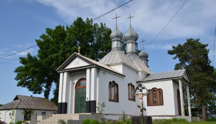 Holy Trinity Church in the village of Bushevo. Photo: t.me/press_kobl
