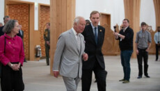 Король Британії вперше офіційно відвідав мечеть у Кембриджі
