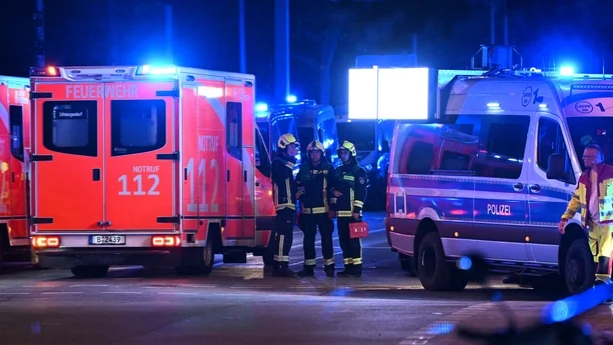 Одна людина загинула внаслідок наїзду автомобіля на ЛГБТ-марші. Фото: RTÉ.ie