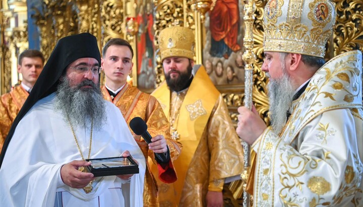 Архимандрит Никанор с Сергеем Думенко. Фото: ПЦУ