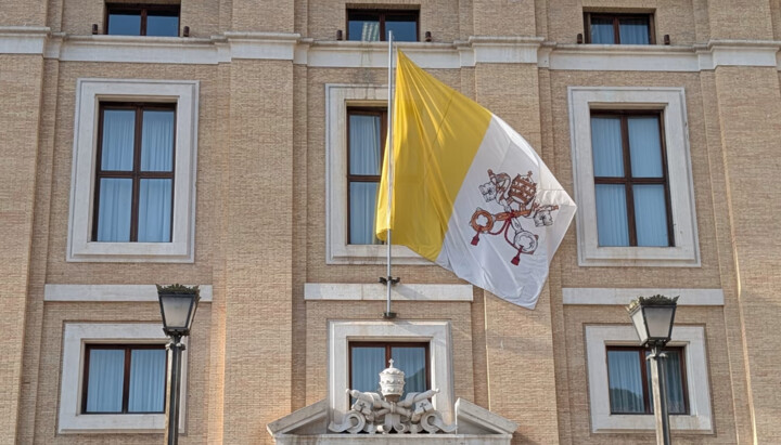 The Vatican flag outside Pius XII Square. Photo: EWTN News