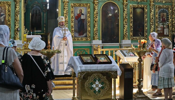 Богослужение ПЦУ в Троицком соборе Чернигова на праздник Преображения. Фото: Facebook