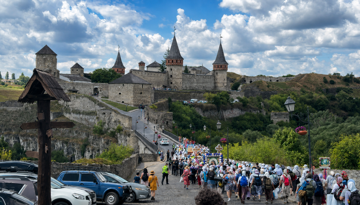 Початок хресного ходу з Кам'янця до Почаївської лаври. Фото: СПЖ