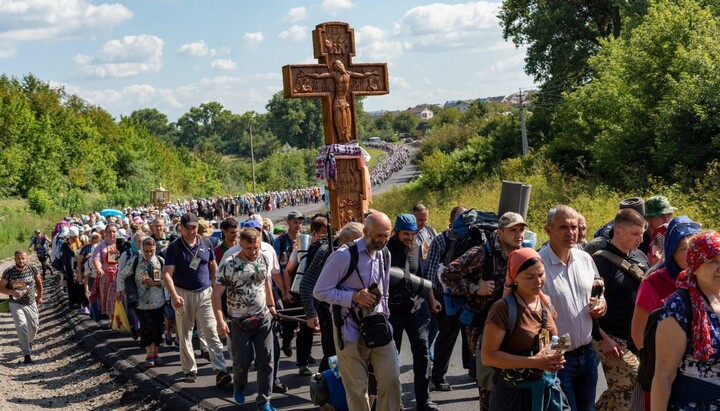 Хресна хода з Кам'янця до Почаєва. Фото: Роман Маленков