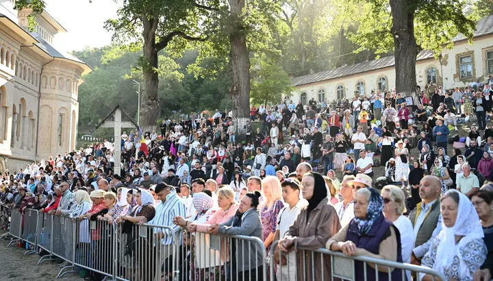 Tens of thousands of believers made a pilgrimage to a Romanian monastery. Photo: the Archdiocese of Cluj, Maramureș and Sălaj