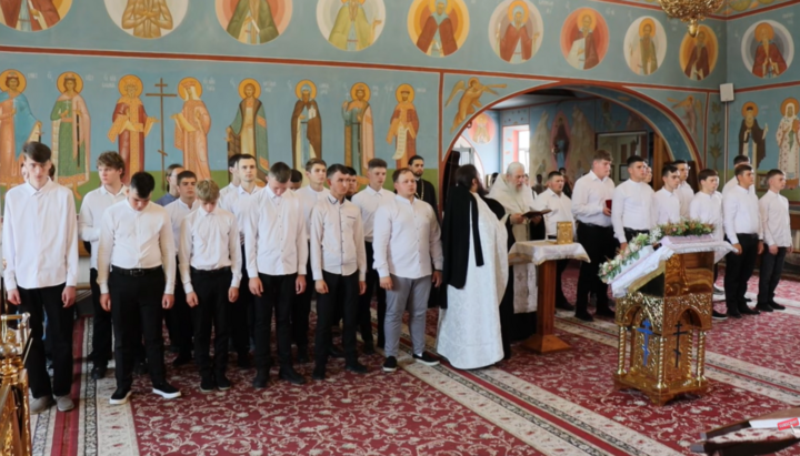 В Почаевской семинарии подвели итоги вступительной кампании. Фото: скриншот YouTube-канала Георгий Гичкa