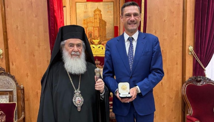 Патріарх Феофіл та Александр Штутцманн. Фото: jerusalem-patriarchate.info