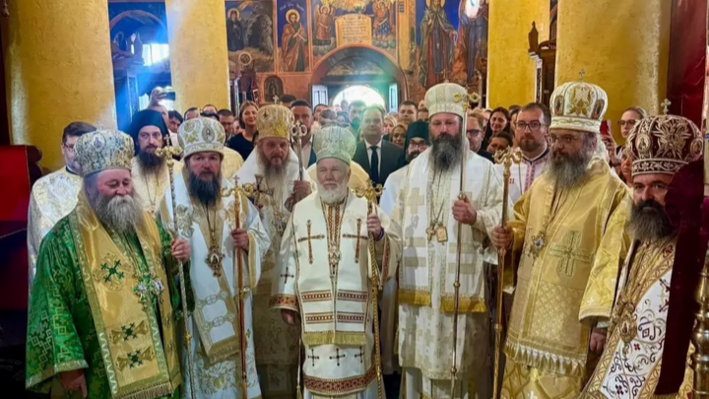 Ієрархи Помісних Церков на богослужінні в обителі Святого Йоакима Осоговського. Фото: liturgija.mk