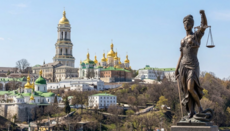 Юристи продовжують приймати заяви для захисту Київської Митрополії в суді