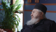 Μοναχός του Αγίου Όρους: Στις ΗΠΑ η πίστη στους νέους είναι ισχυρότερη από ό,τι στις ορθόδοξες χώρες