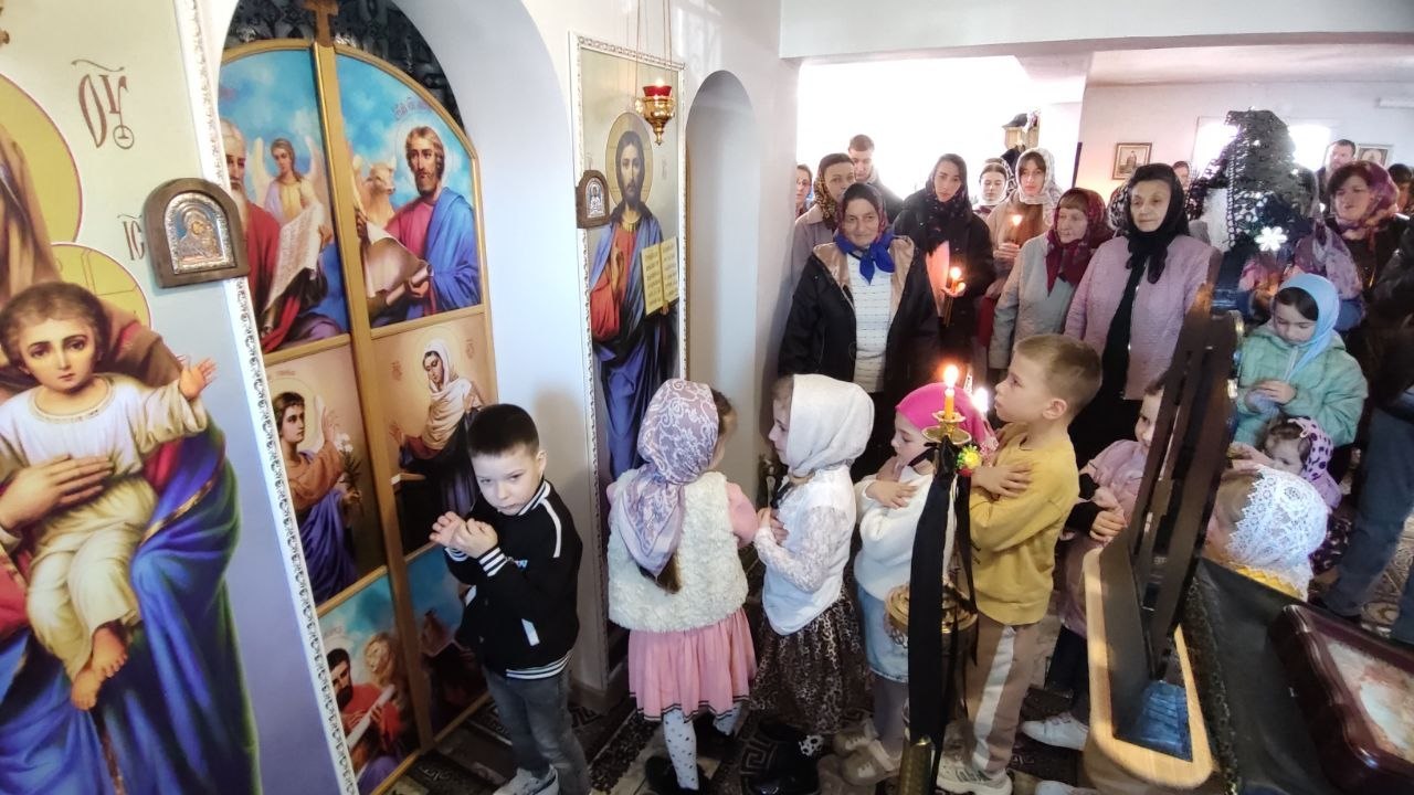 У гнаних громадах УПЦ відсвяткували Вхід Господній до Єрусалиму фото 2